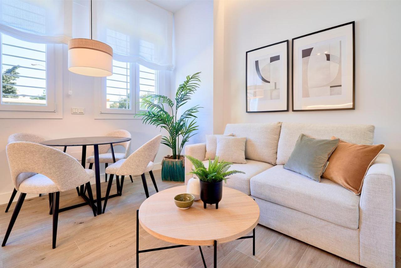 Apartamento Lofts Parque De Huelin Málaga Exterior foto
